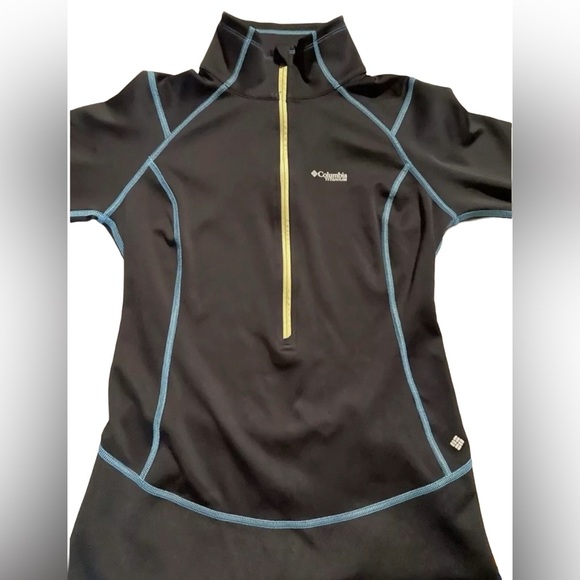 Columbia Titanium Women’s Small Black Pullover Top Omni-Wick Gorpcore Hiking - Picture 1 of 5